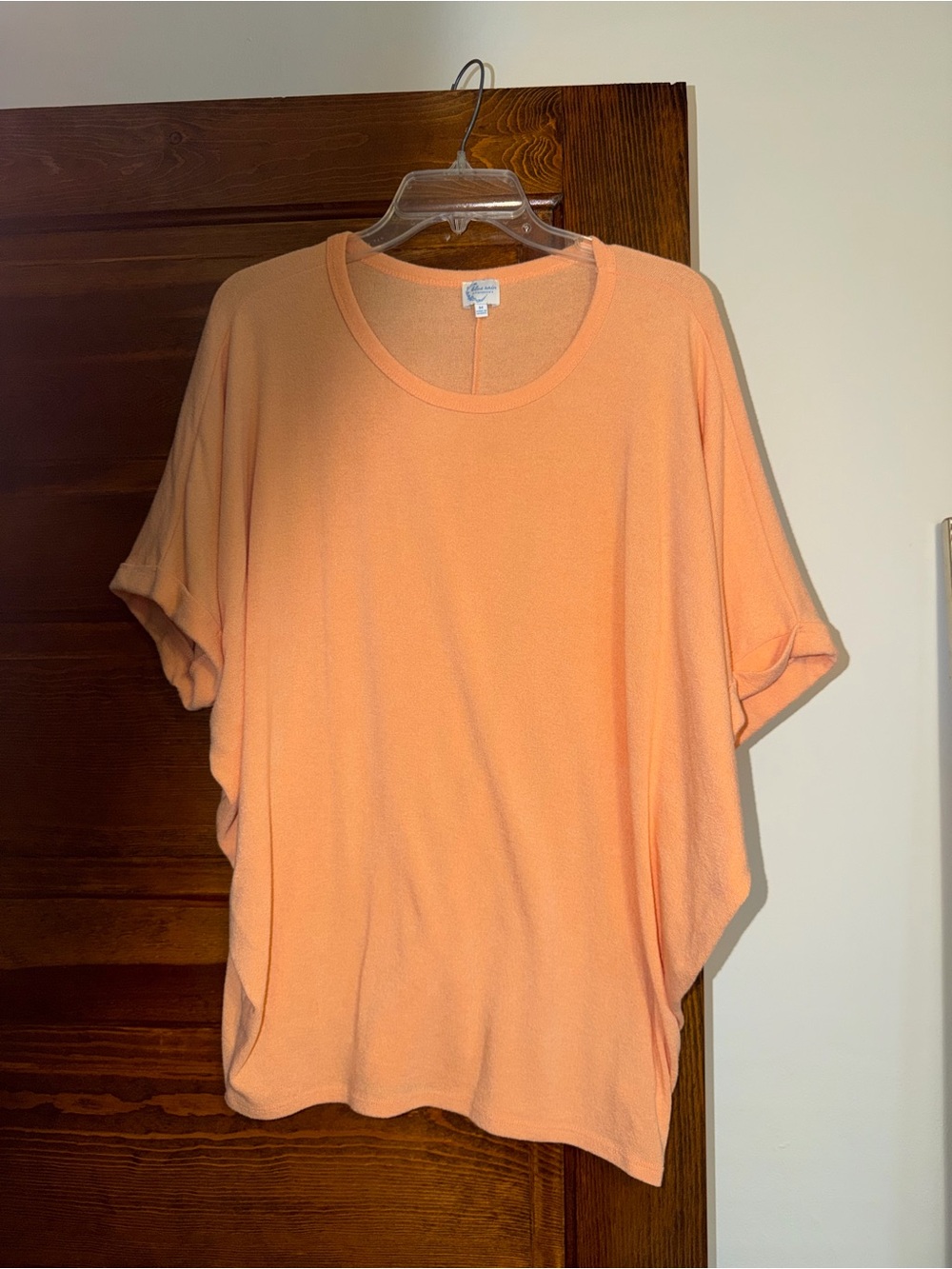 Francesca's Collections Peach Short-Sleeve Relaxed Top